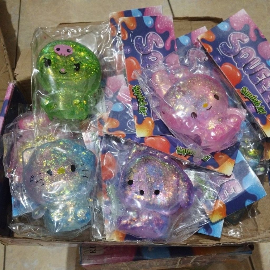 oketoys mainan squishi toys taba squishi squeeze skuisi kapibara bola basket capy bara chicken eat p