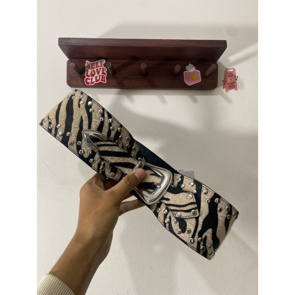 STRADIVARIUS Zebra printed Wide studded belt