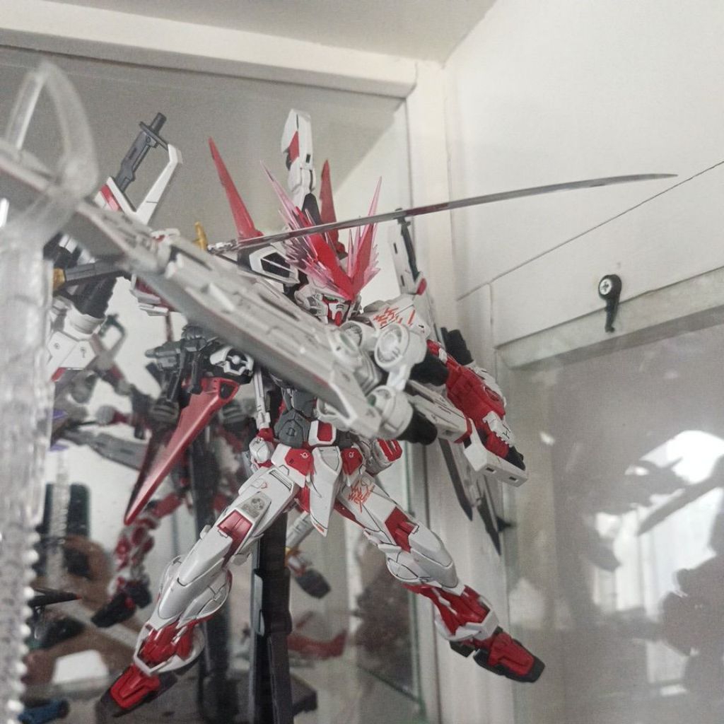 MG Astray Red Dragon P Bandai