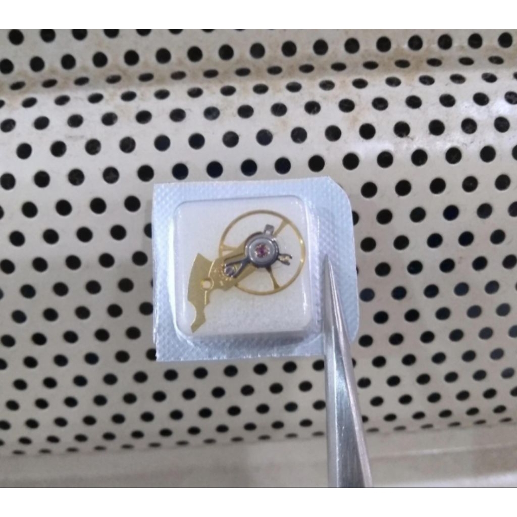 Sparepart jam tangan  balance komplit mesin eta 2836 plus papan