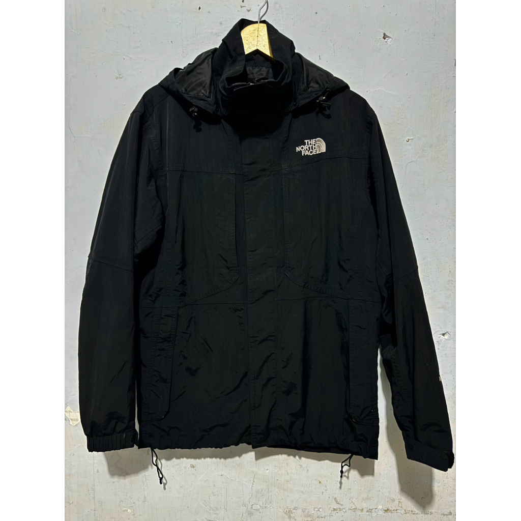 TNF HYVENT SAKU DADA GORPCORE