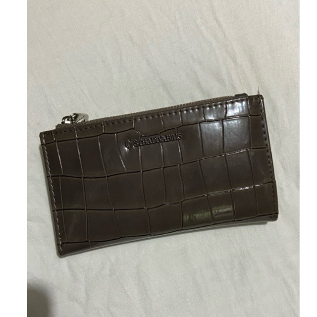Dompet stradivarius
