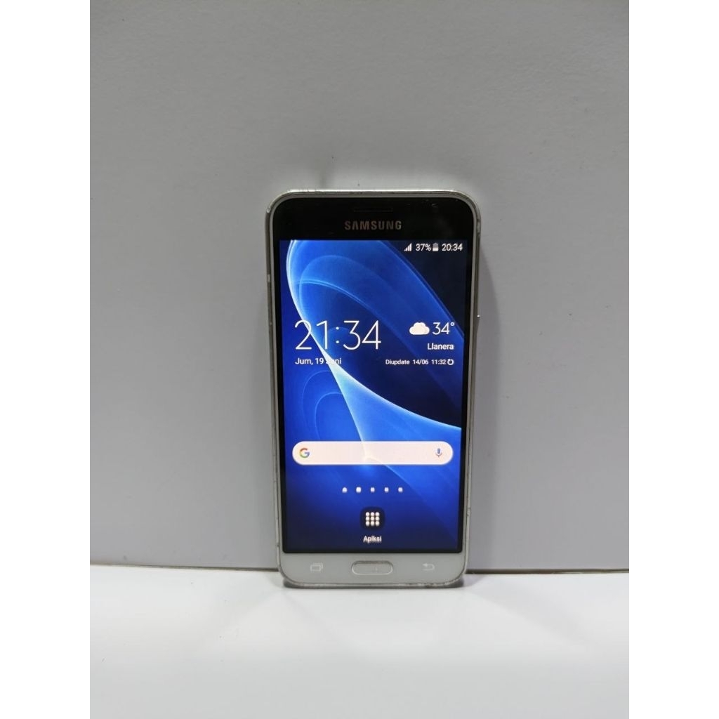 SAMSUNG GALAXY J3 2016 (4G) SUPER AMULED HP SECOND ANDROID MURAH SIAP PAKAI