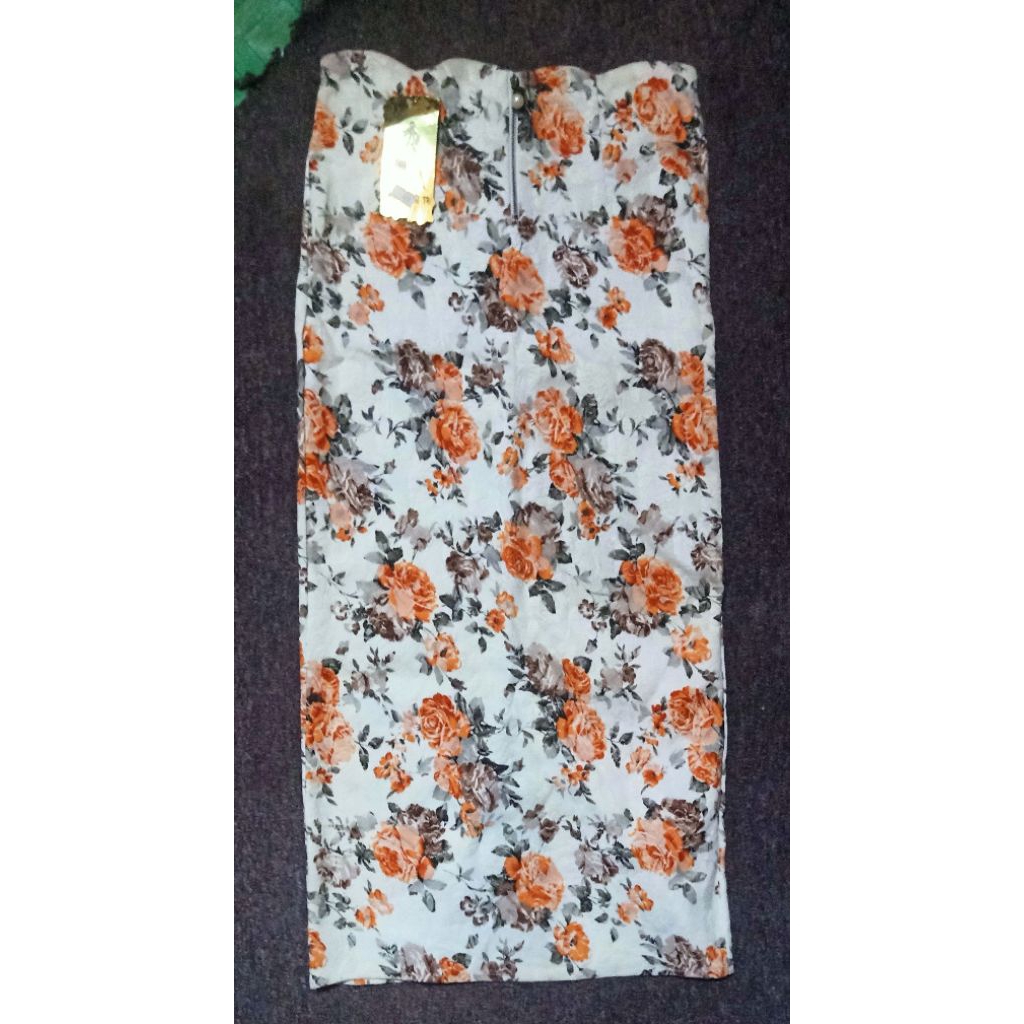 ROK SPAN FLORAL BUNGA CANTIK ADA BELAHAN