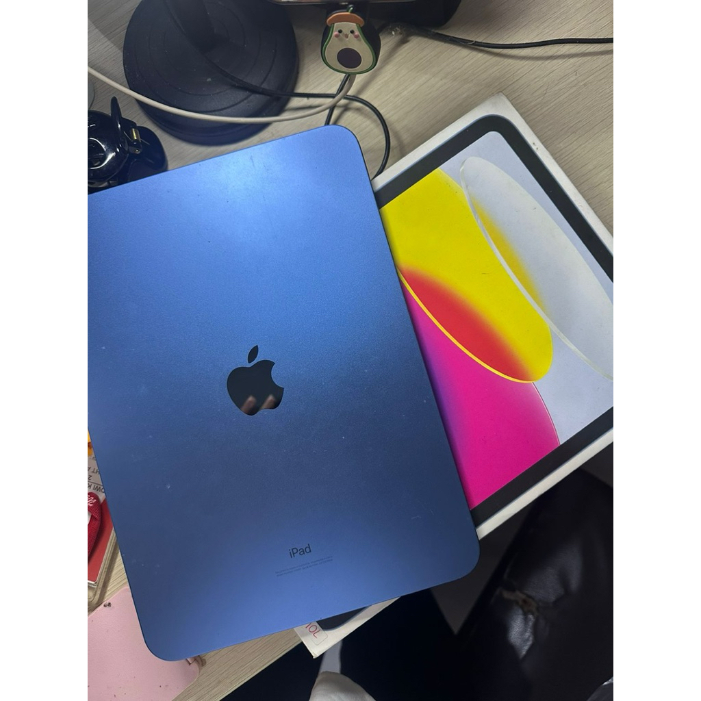 IPAD 10, 64gb Mulus dan lengkap (Second)