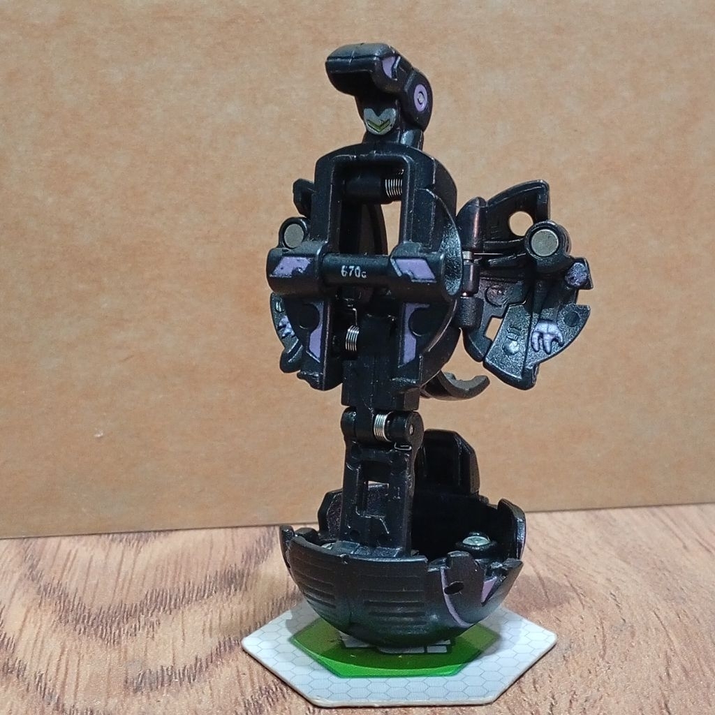 Bakugan Mega Brontes Darkus