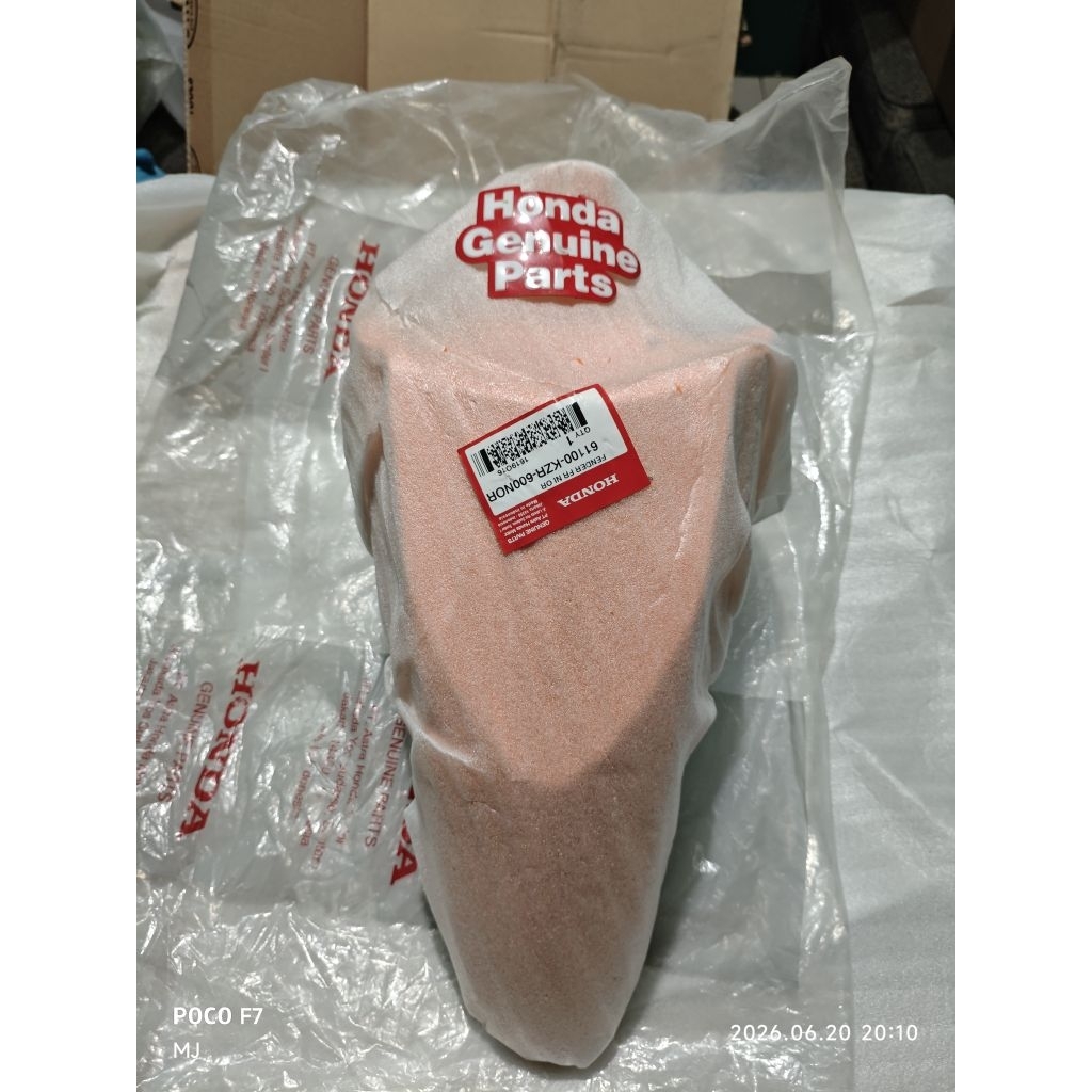 61100KZR600N0R / FENDER FR / SPAKBOR DEPAN VARIO 125 KZR WARNA ORANGE