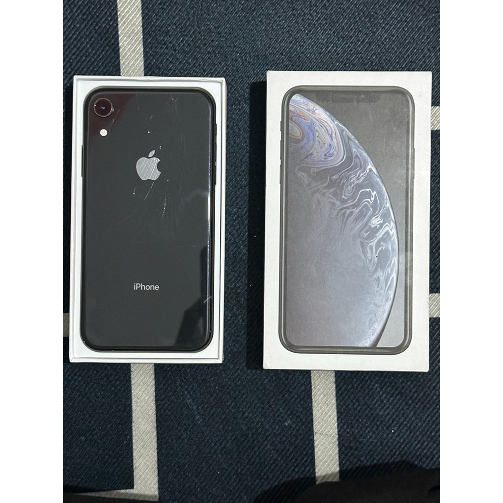 iPhone XR 64