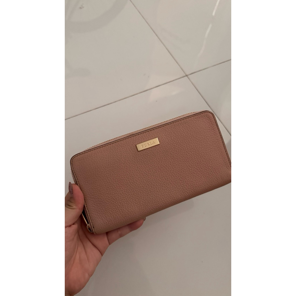 preloved FURLA wallet