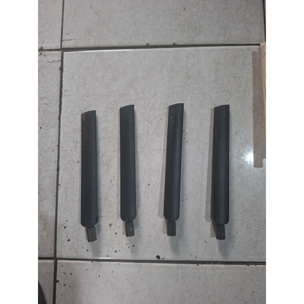 Antena Linksys buat router dual band