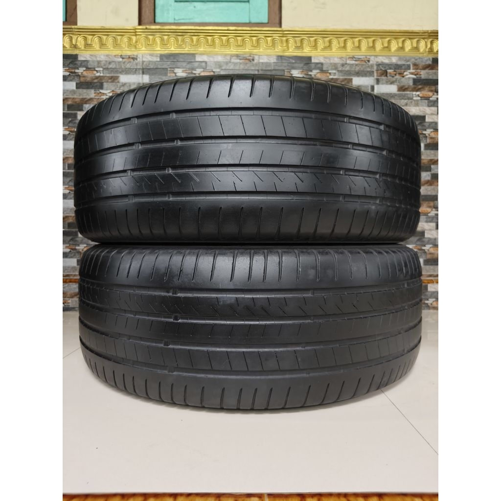 Bridgestone Alenza 001 235/55R19