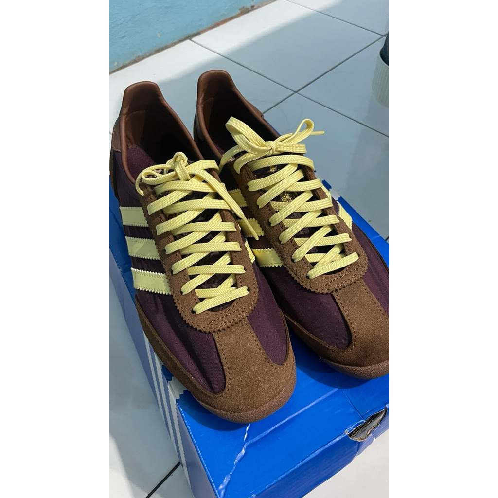 sepatu adidas SL72
