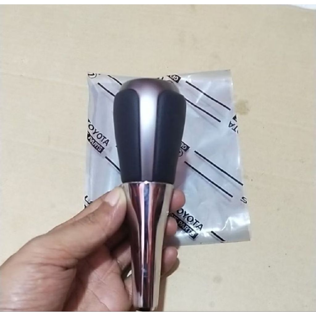 Shift knop tuas persneling automatic Toyota Vios Yaris ori
