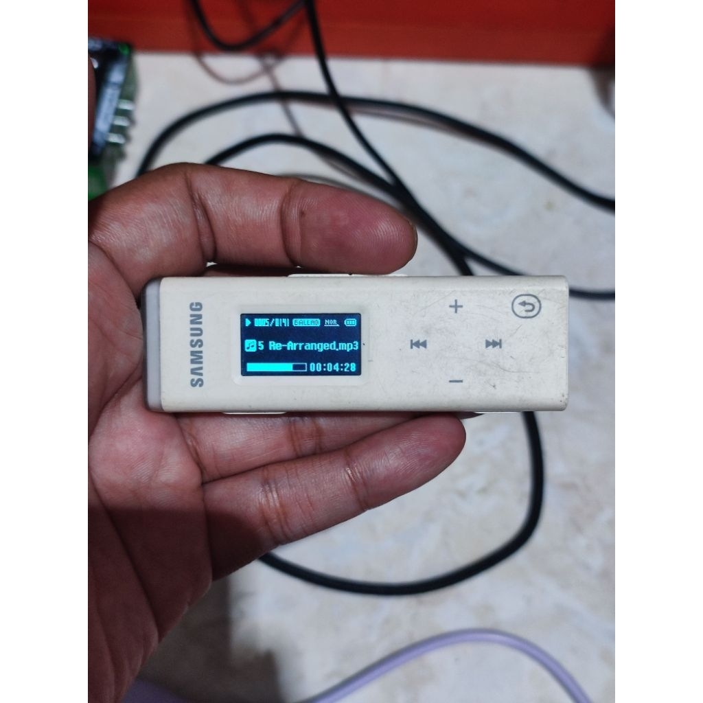mp3 player Samsung YP U3 Putih