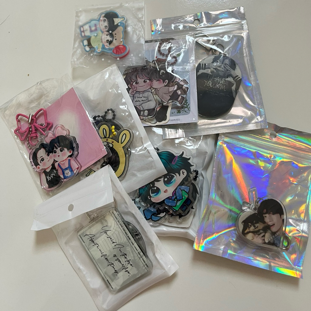 Keychain Taekook, Taehyung, Jungkook BTS (preloved)