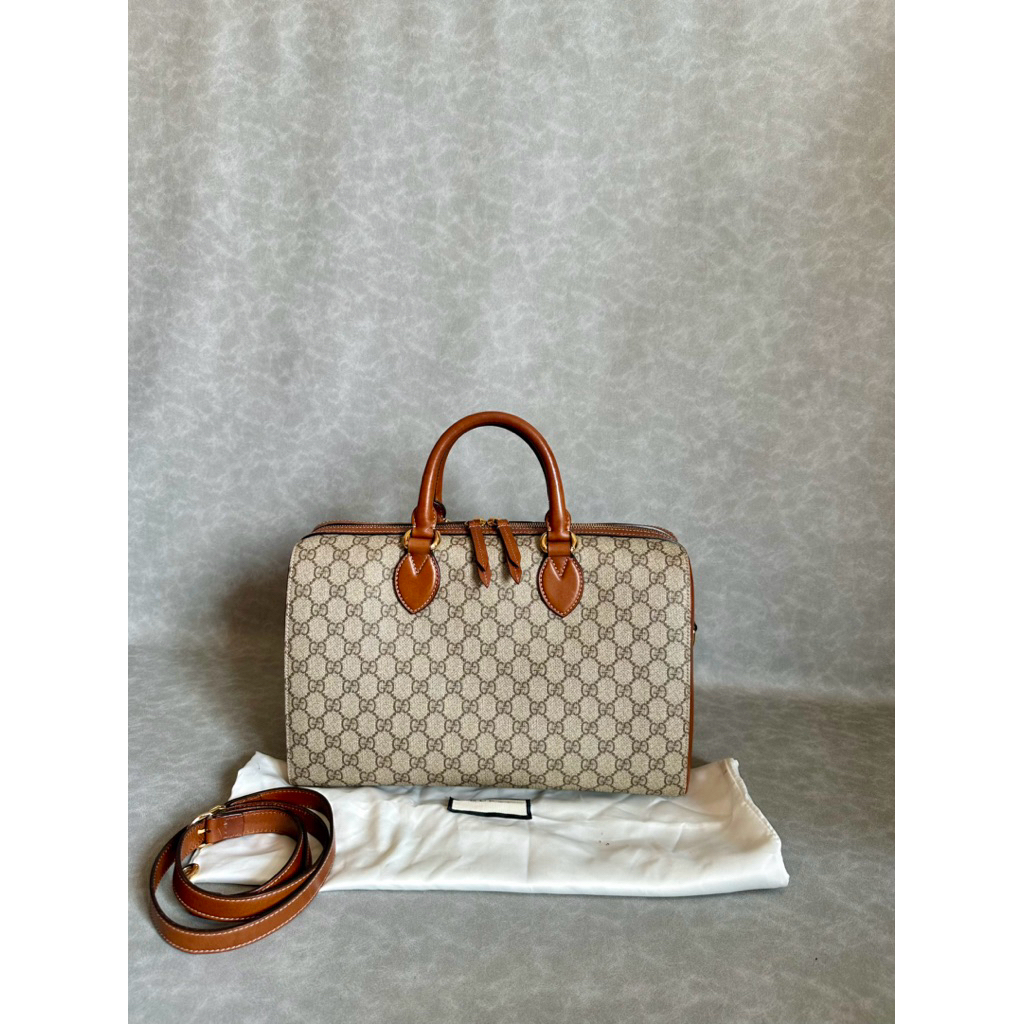 Preloved Gucci boston supreme leather canvas bandou authentic original second