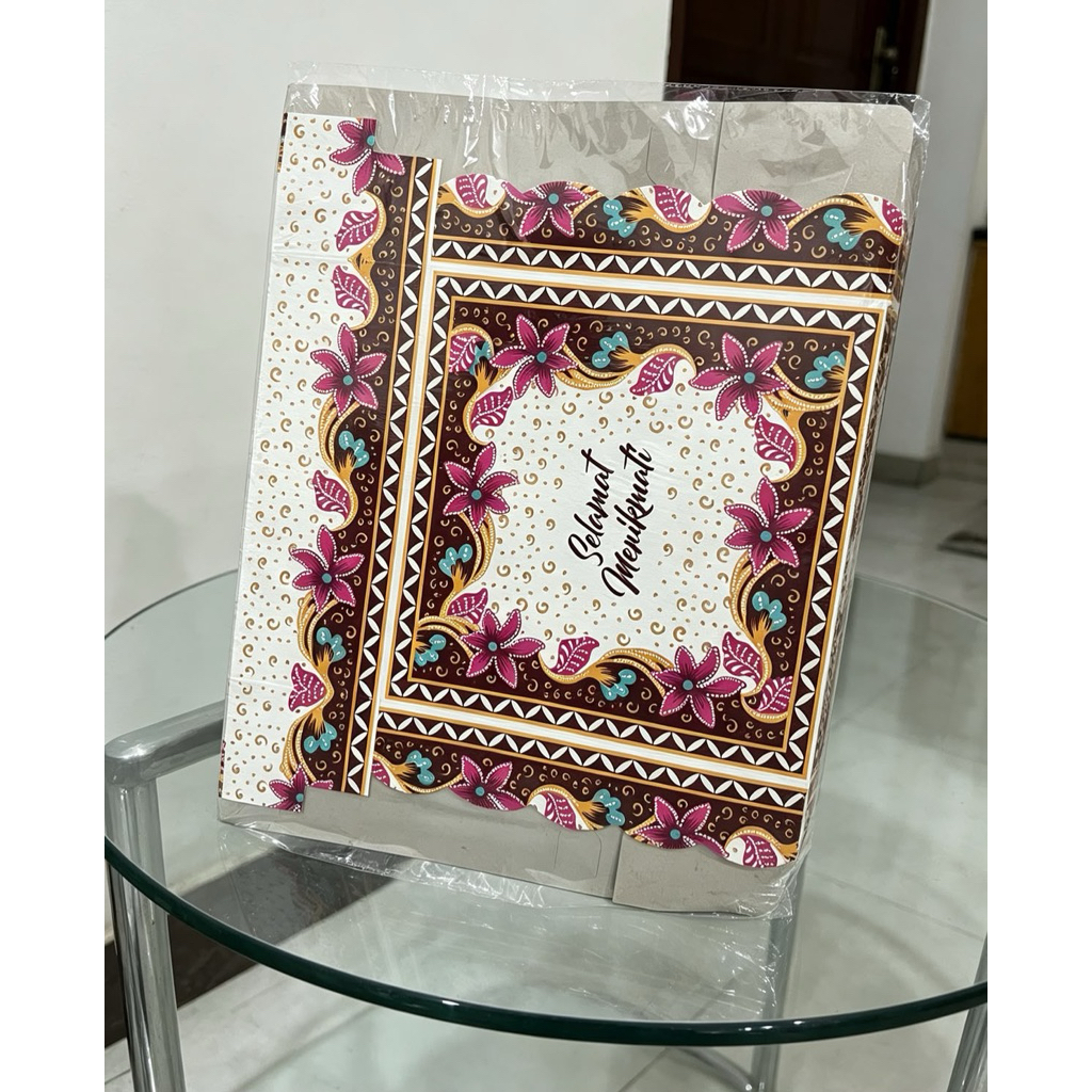 [50pcs] OKEY Snack box batik , Kotak makan batik premium 20x20x7