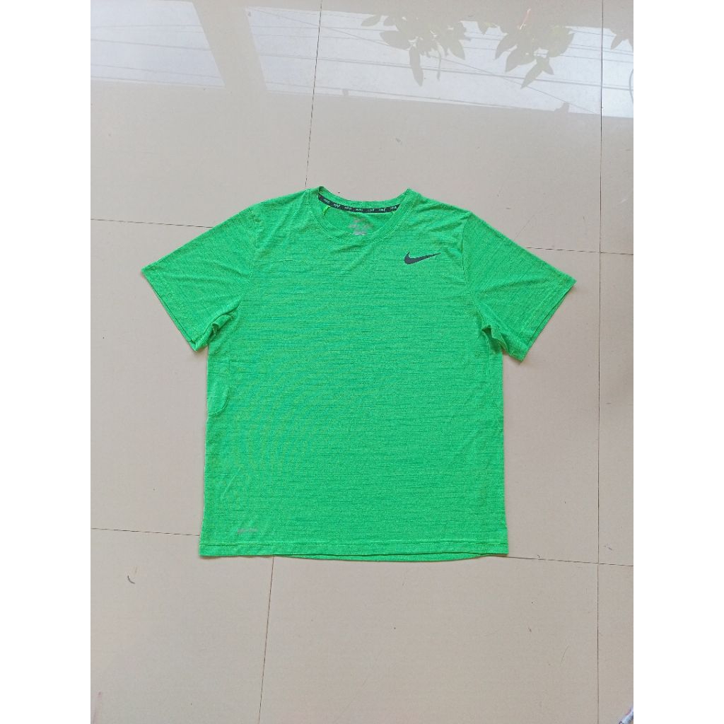 Nike Tee