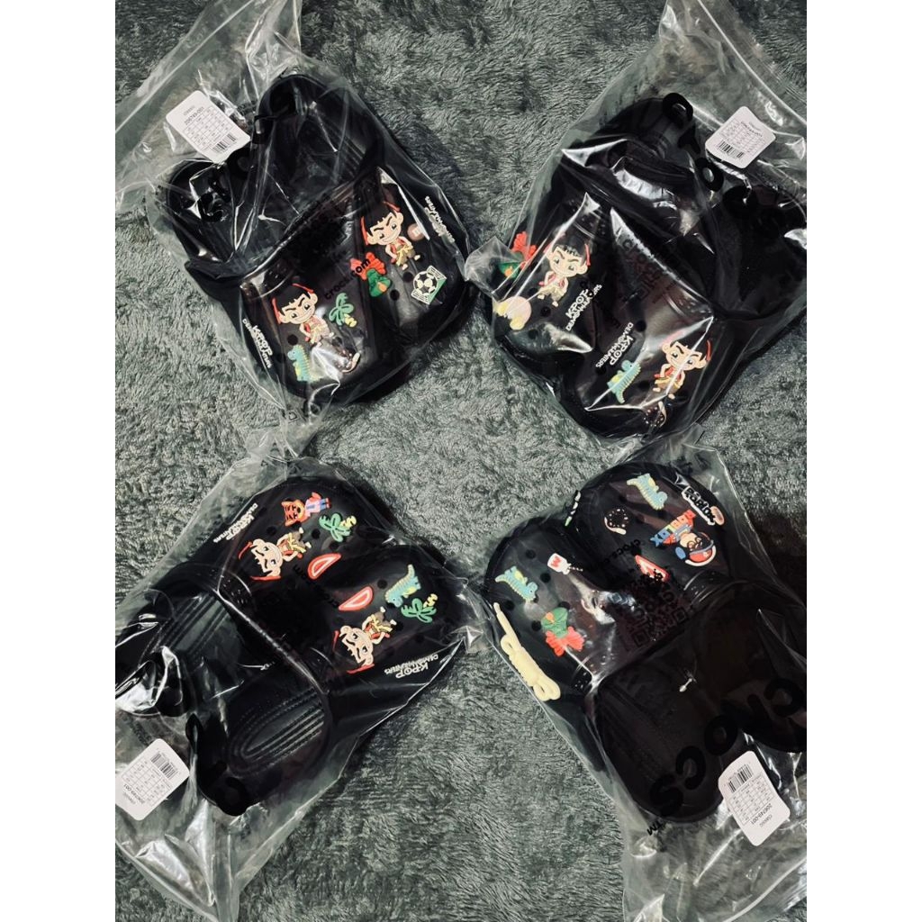 Ready Crocs original warna hitam jibitz keren siap pake ( murah aja )