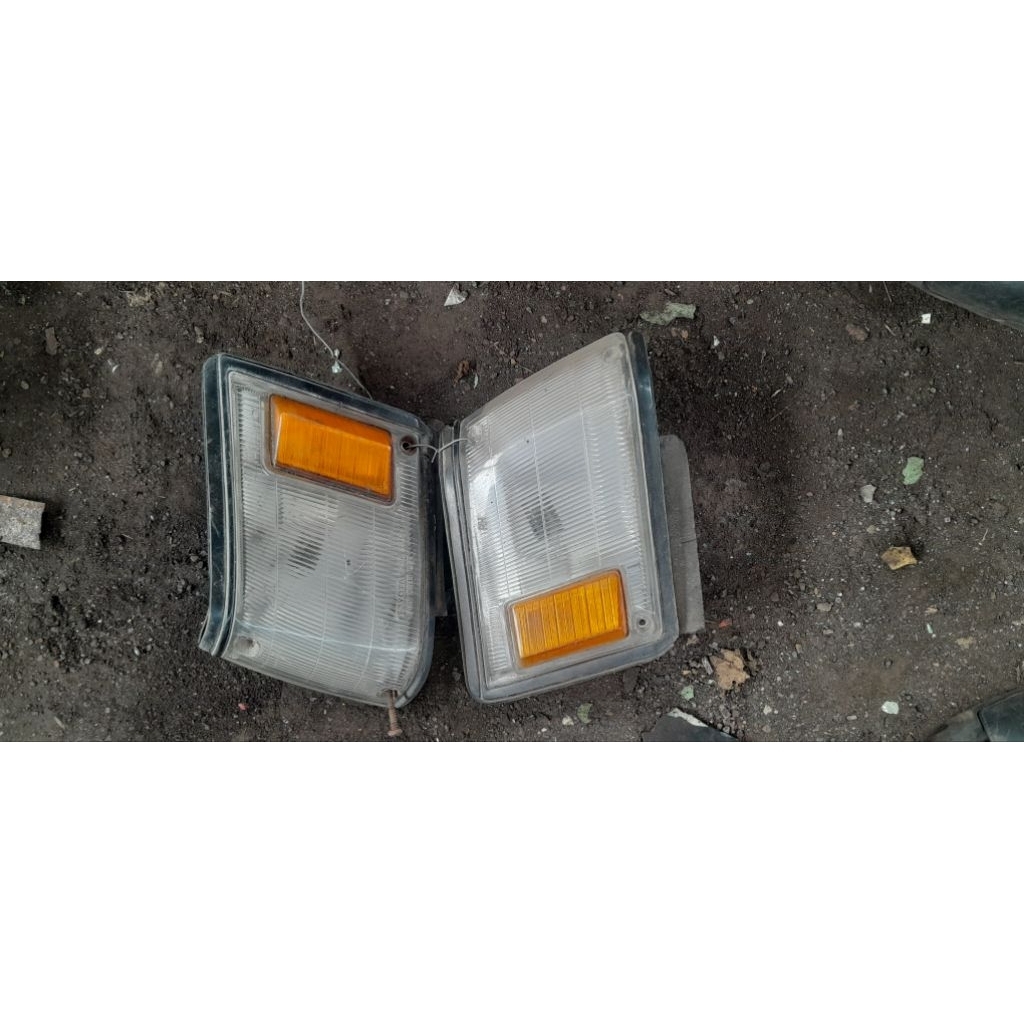 lampu sein corolla se saloon