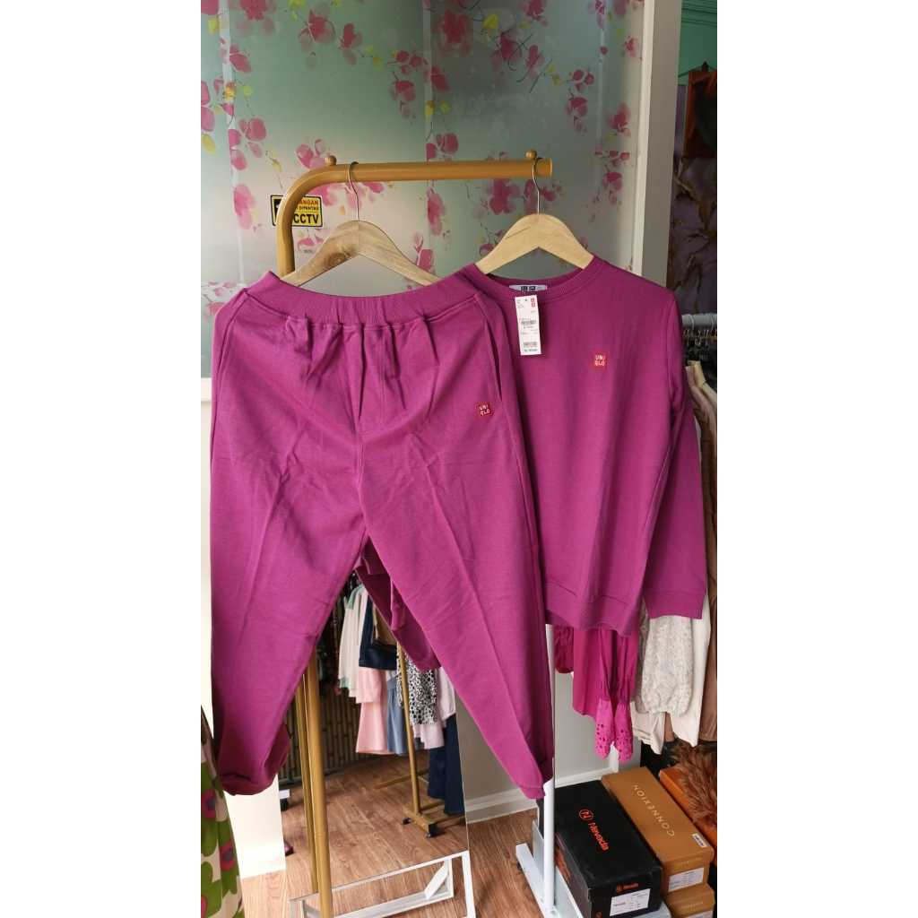 One Set UNIQLO Original Matahari