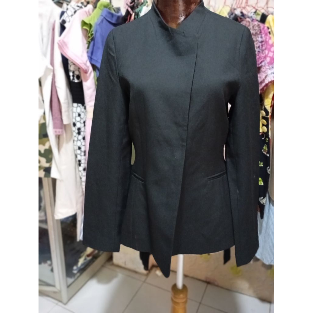blazer wanita branded