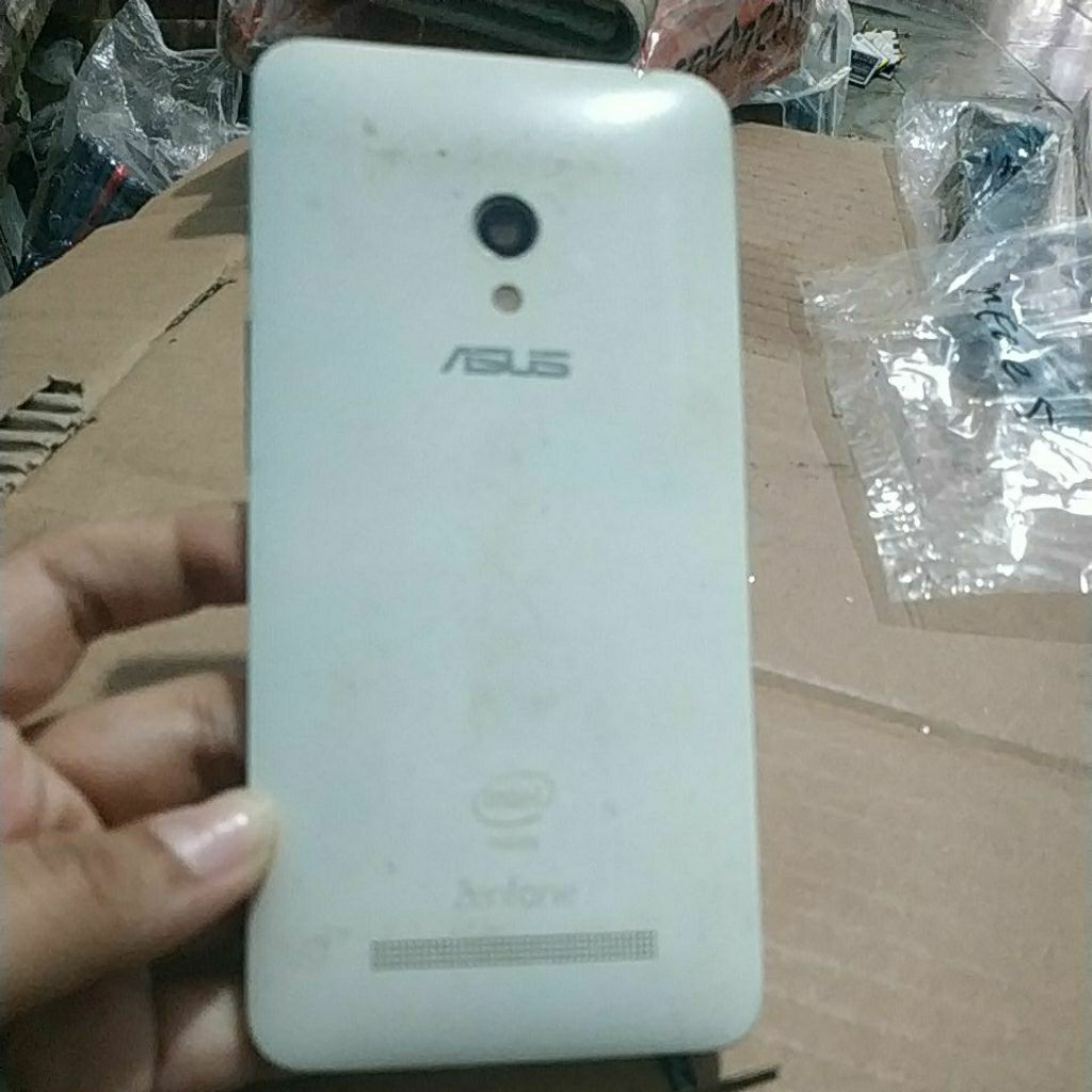 Backdoor+Bazzel bekas Asus Zenfone 5 tombol komplit ada pecah seperti difoto