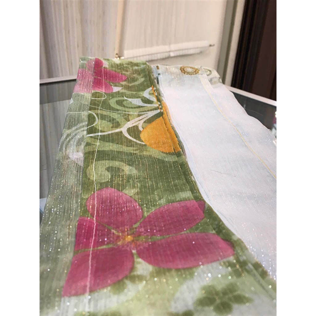 vitras gorden motif bunga