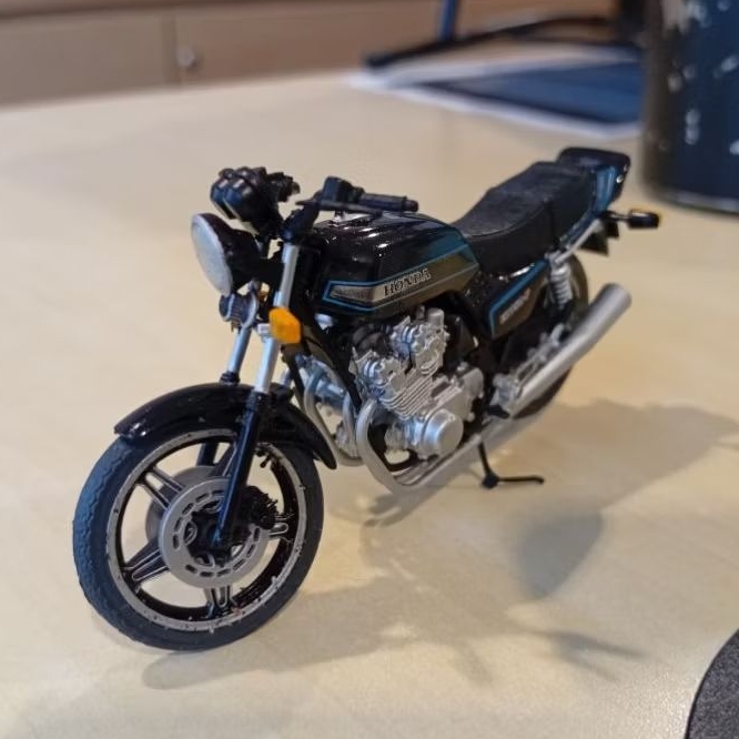 TAMIYA HONDA CB750F 1/12