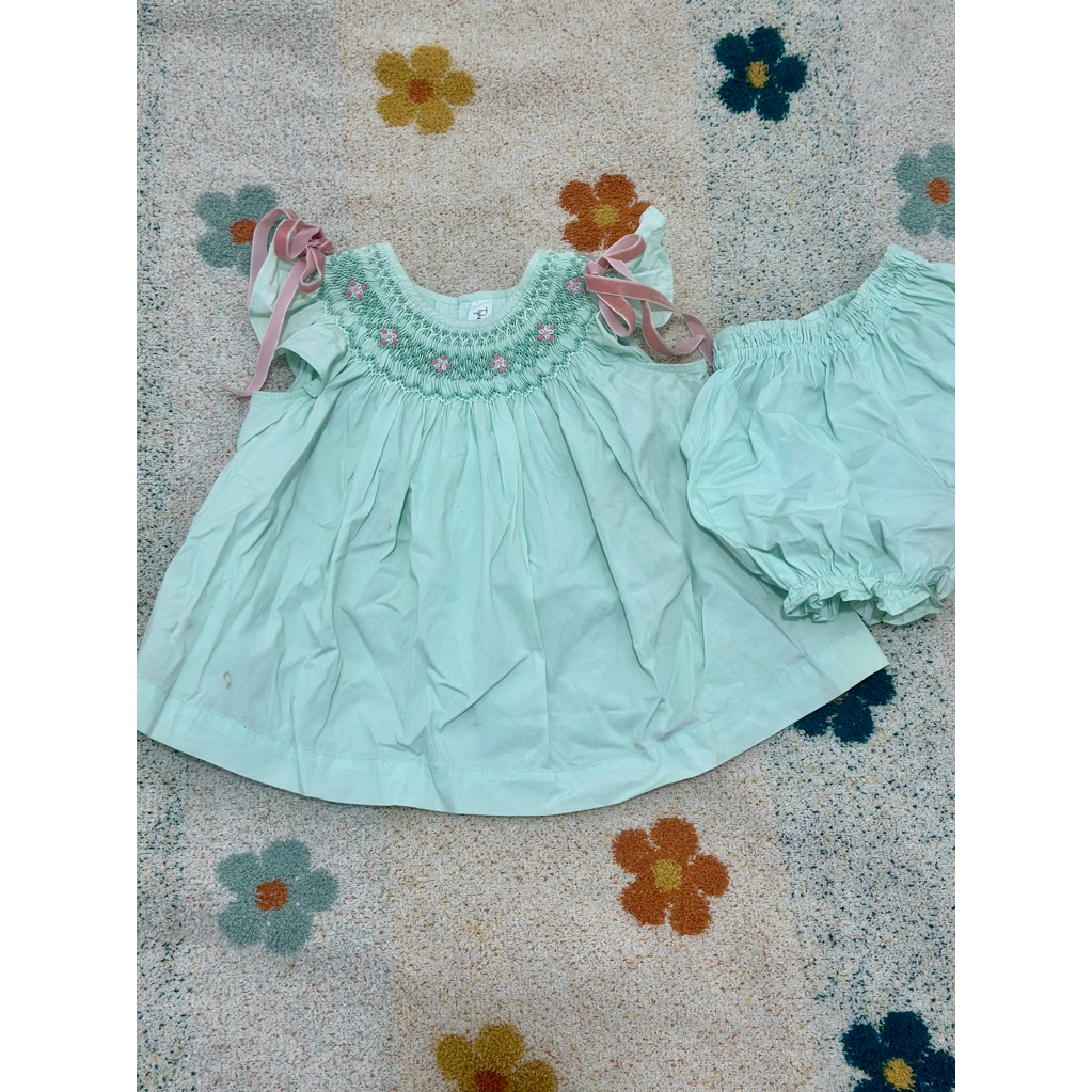 smocked tykes n tots