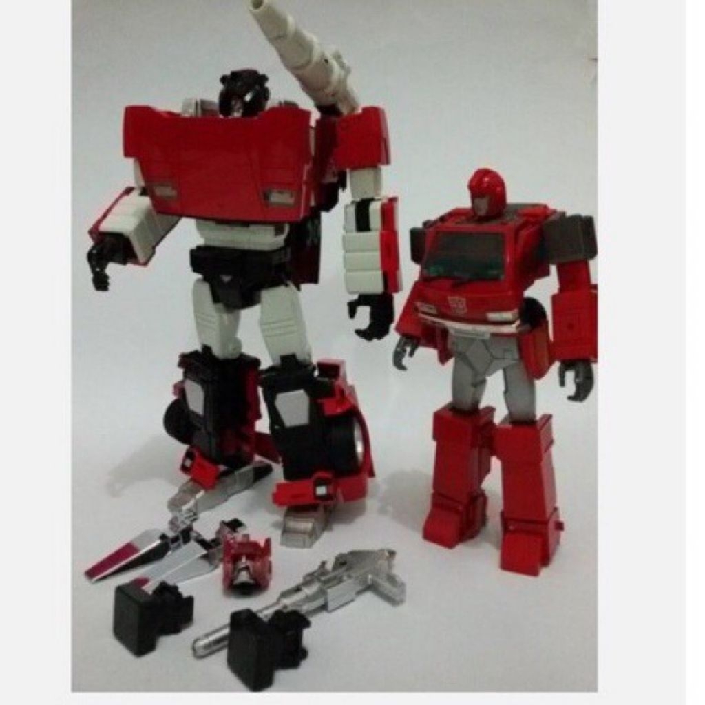 TRANSFORMERS MP 12 SIDESWIPE OVERSIZED