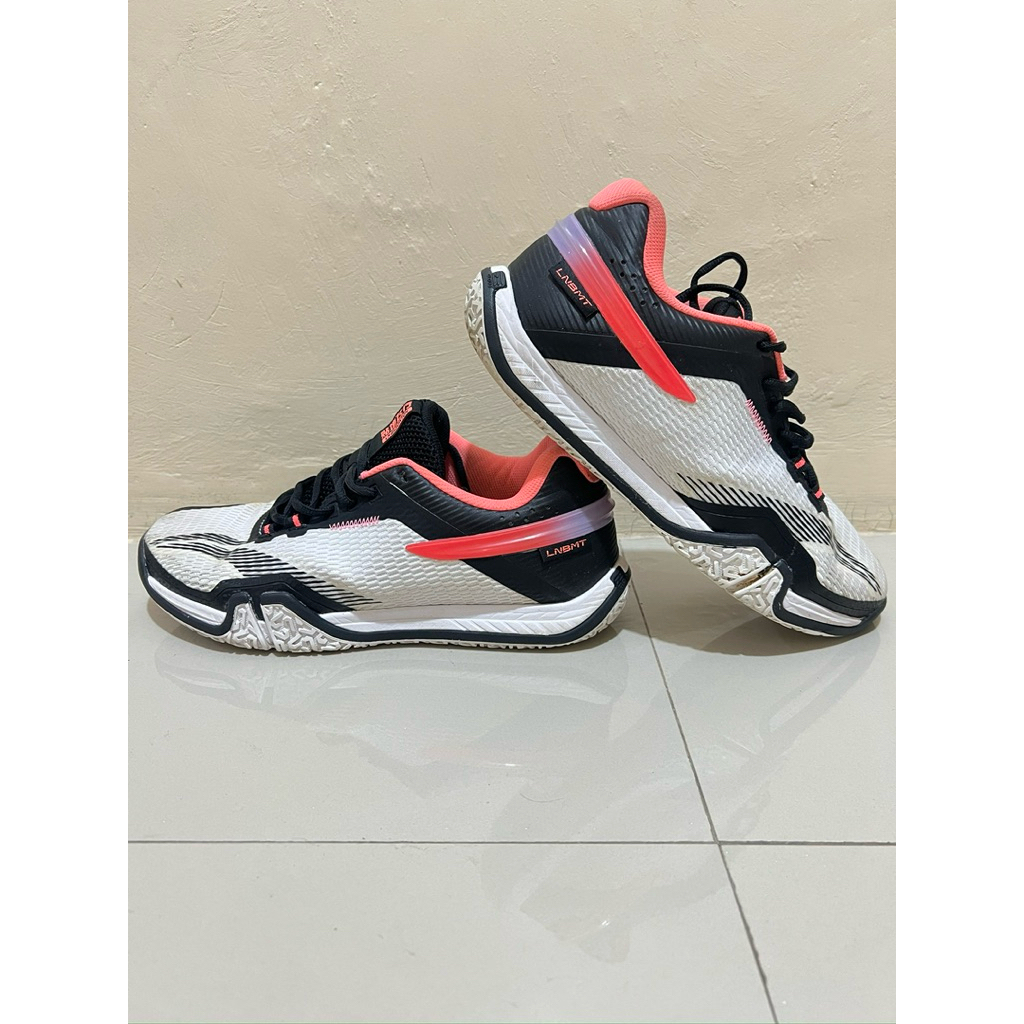 SEPATU BADMINTON L!-NING SAGA AYTQ025-1 (size 43)