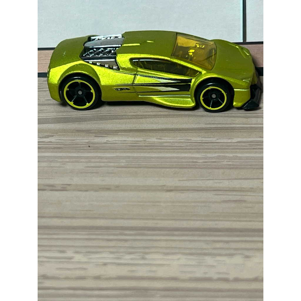 HOTWHEELS ZOTIC 2012 MATTEL