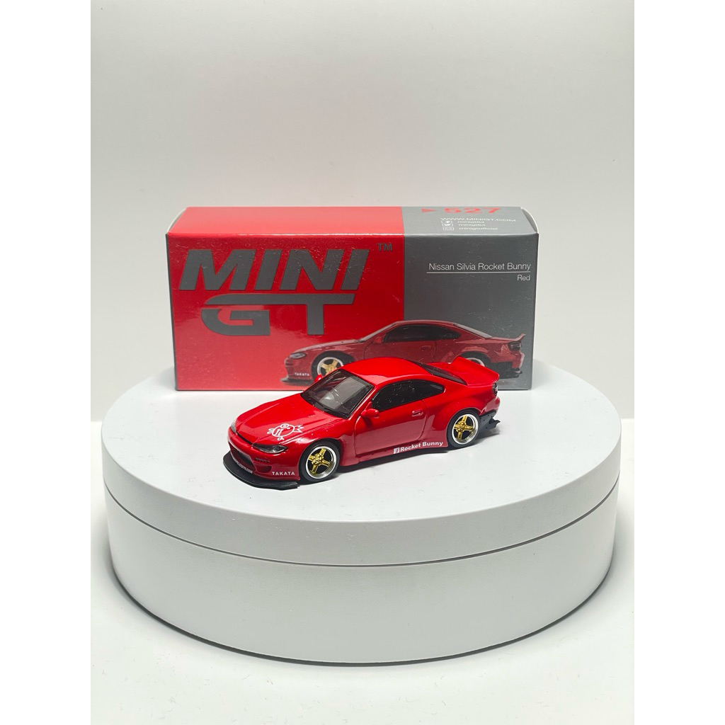 Mini GT Nissan Silvia Rocket Bunny Red