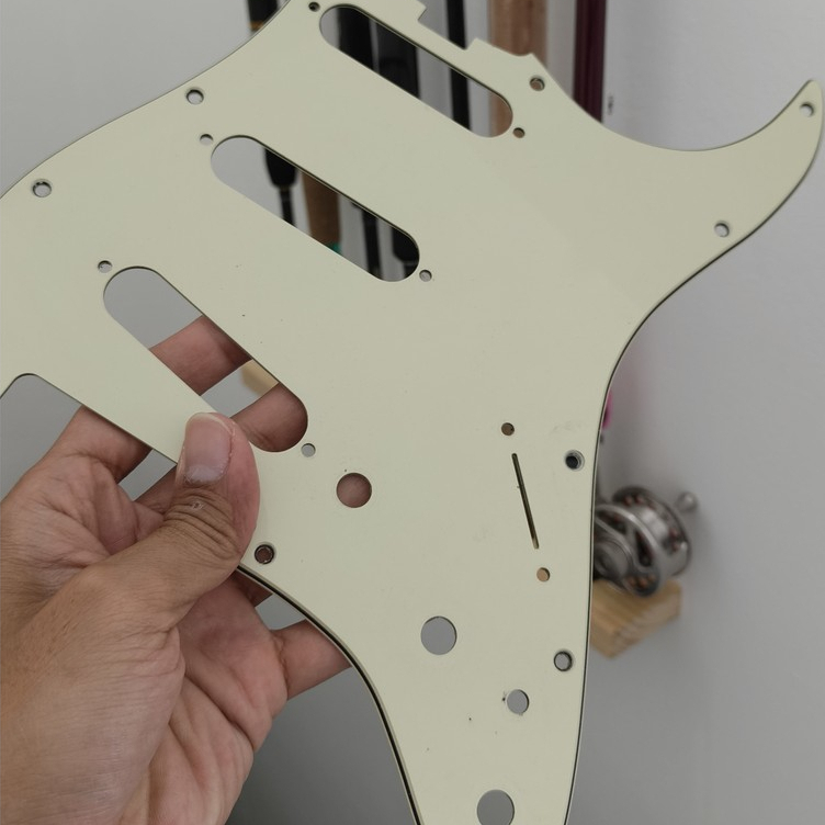 pickguard fender american elite stratocaster warna mint green