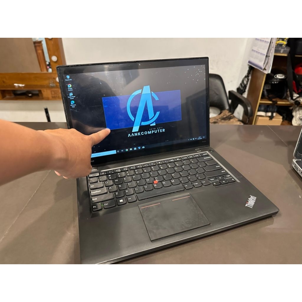 Ultrabook Lenovo Thinkpad T440s Touchscreen Core i5-4300u layar FHD 1080p