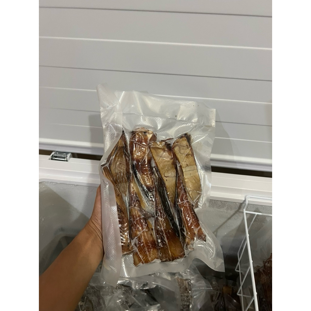 10 Ekor Ikan Pari Asap Segar, Tanpa Bahan Pengawet
