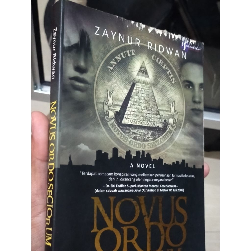 (ORI, LANGKA PRELOVED) NOVUS ORDO SECLORUM - Zaynur Ridwan