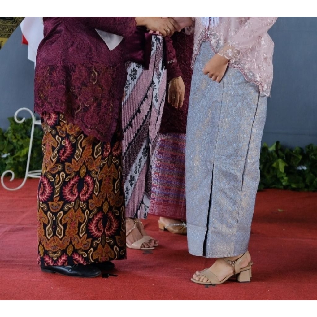 preloved rok songket