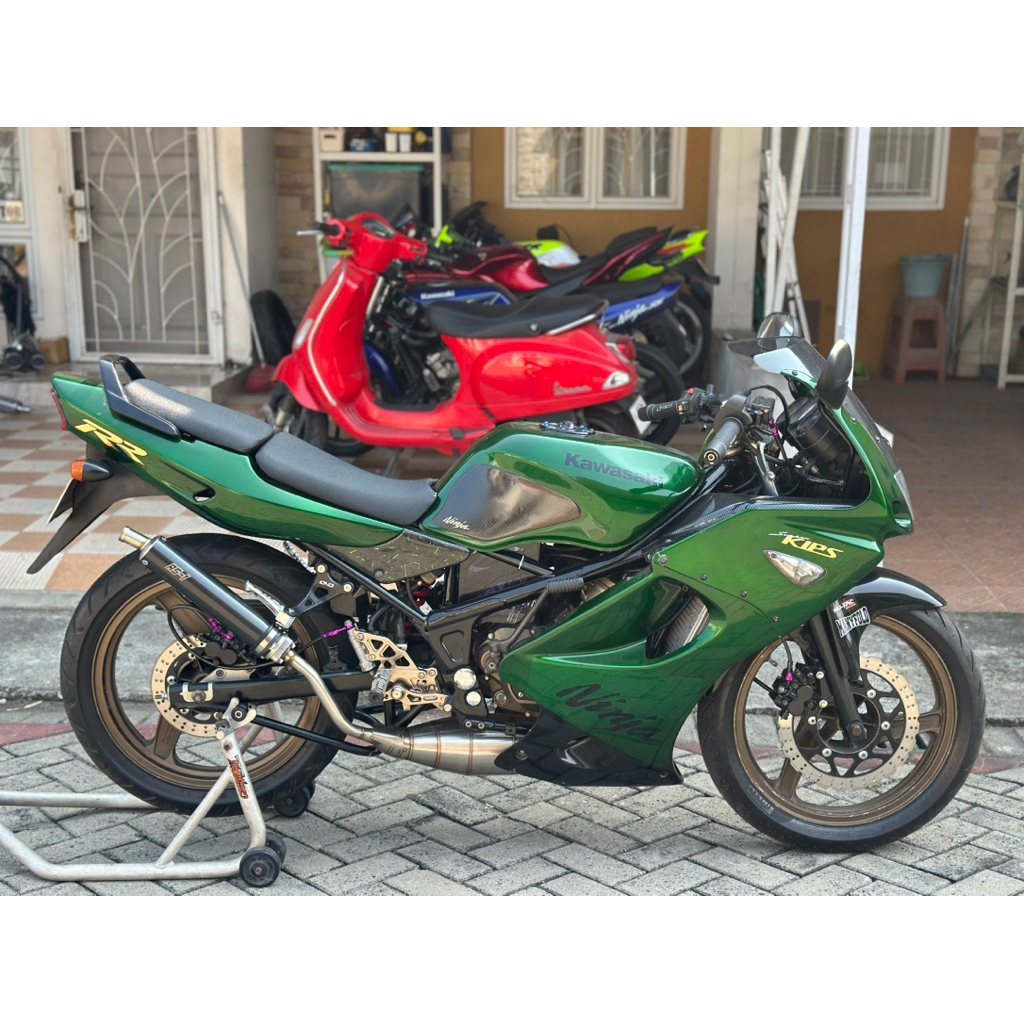 Kawasaki Ninja rr old 2007 hijau mantap