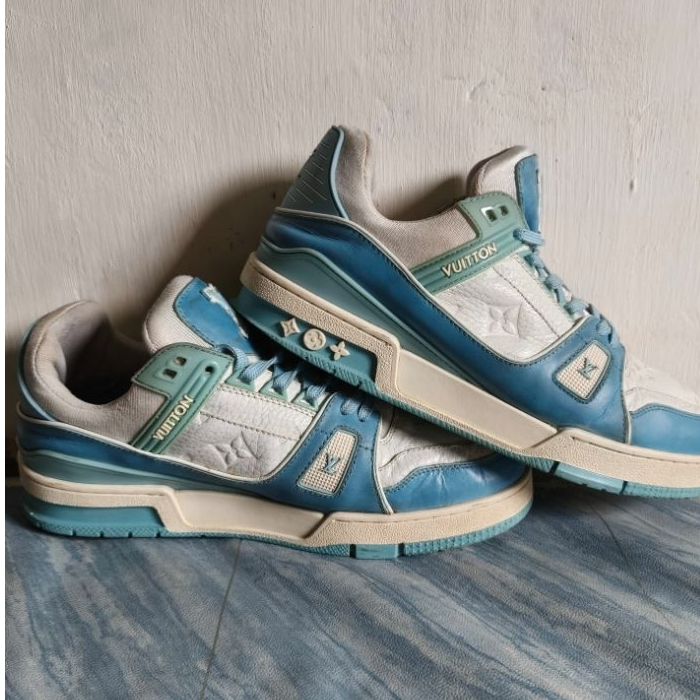 LV Trainer size tunggal 8