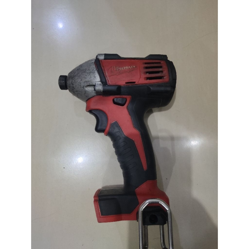 impact driver milwaukee m18