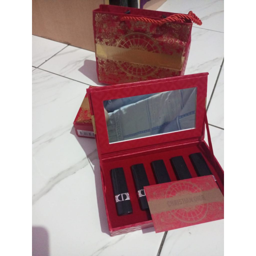 Lipstik Dior rouge