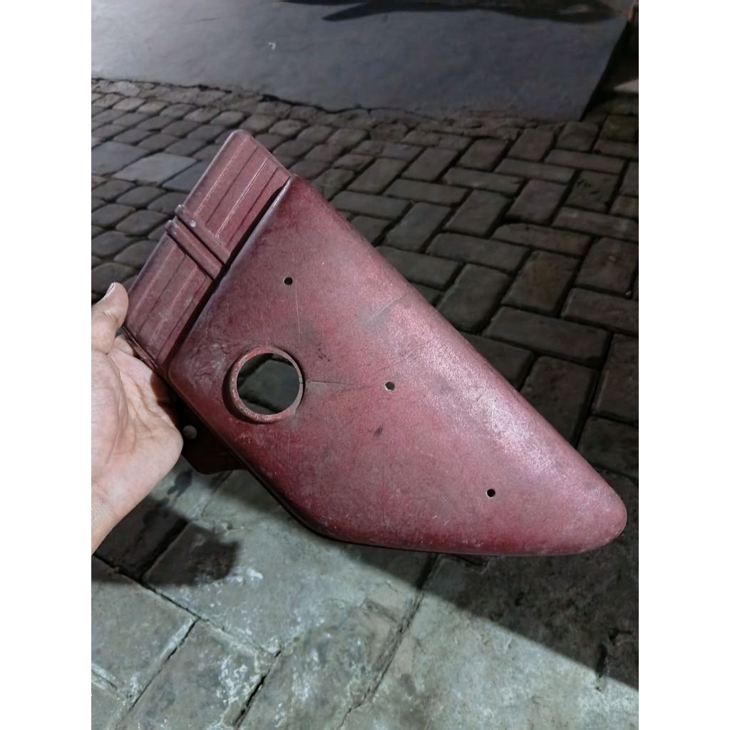 tutup cover body bodi aki samping kiri yamaha rx 100 rx100 rx k rxk rx 125 rx125 original