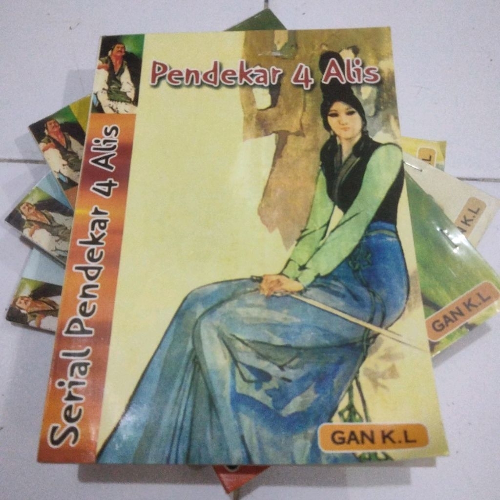 Paket Novel Cerita Silat Cersil Gan KL Serial Pendekar 4 Alis