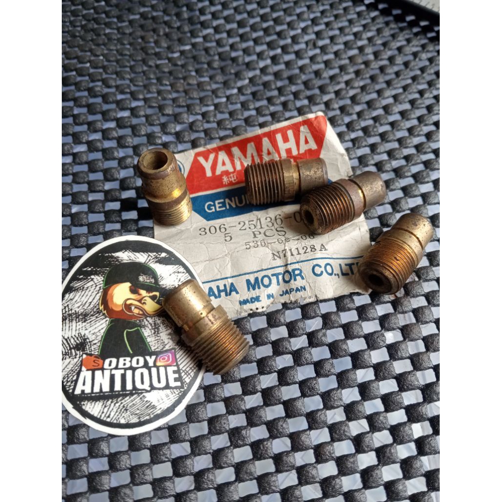 Speedo Drive bushing,Boshing pengerak spidometer Yamaha RD250,RD350,RD400,XS500