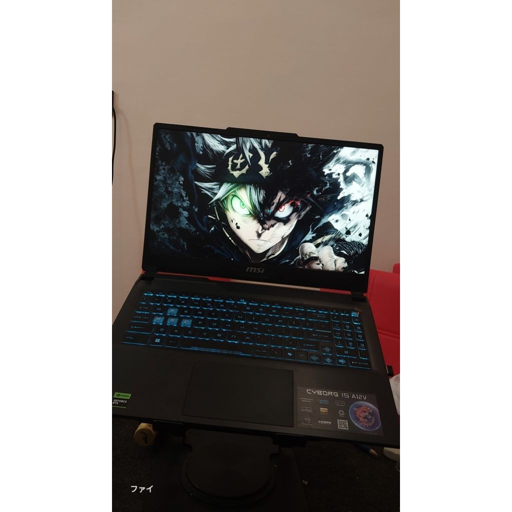 MSI CYBORG 15 A12V RTX 4060 8GB SSD 1T