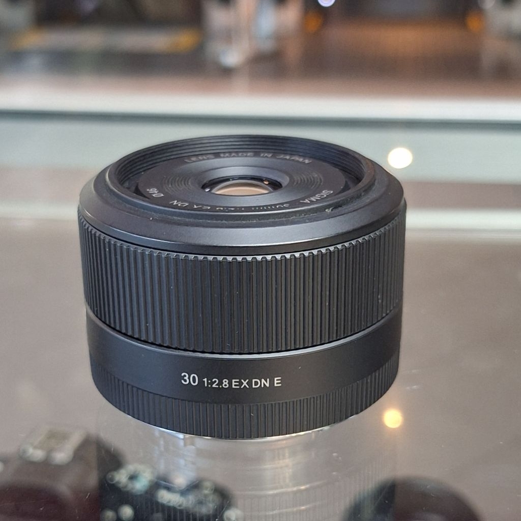 Lensa Sigma 30mm f2.8 EX DN E-MOUNT / Lensa Sigma 30mm f2.8 for sony