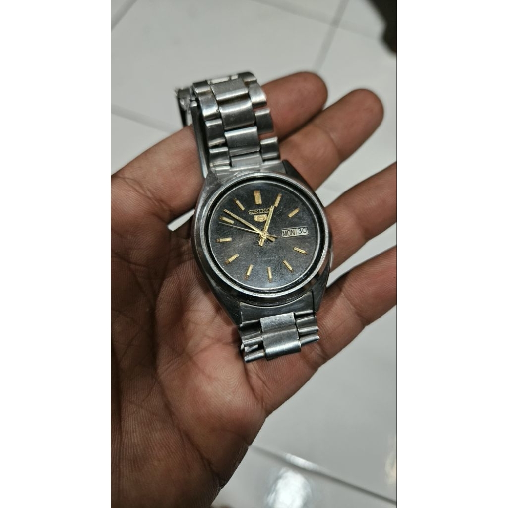 seiko 5 otomatis