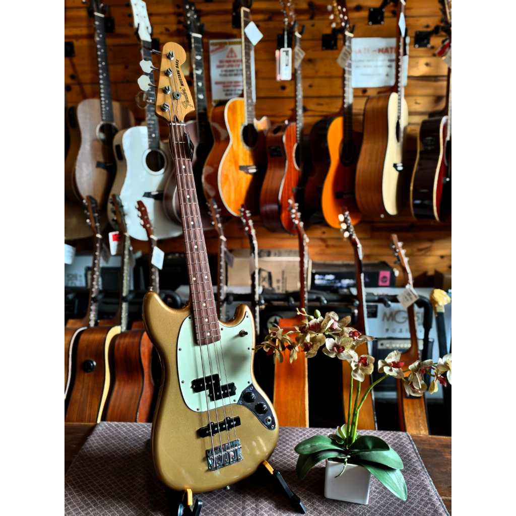 FENDER PLAYER MUSTANG PJ BASS PAU FERRO FIRE MIST GOLD USED